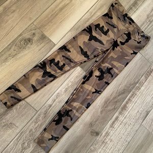 Xs Koral brand leggings